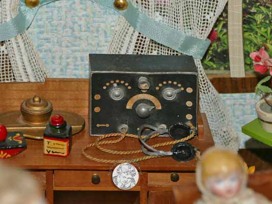 antike Puppenstube von vor 1920