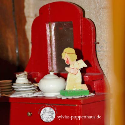 antikes Puppenhaus mit Pferdestall von um 1900