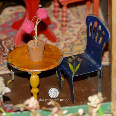 antikes Puppenhaus mit Pferdestall von um 1900