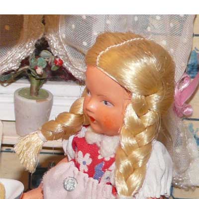 antike Puppenstube aus den 30er Jahren