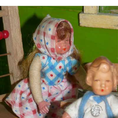 antike Puppenschule aus den 30er Jahren