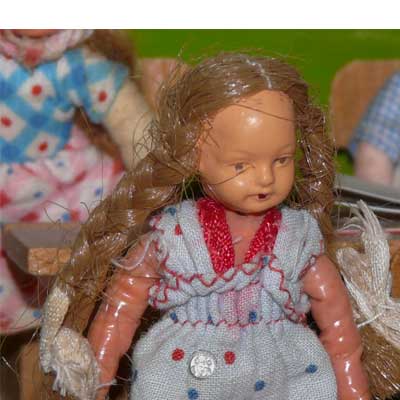 antike Puppenschule aus den 30er Jahren