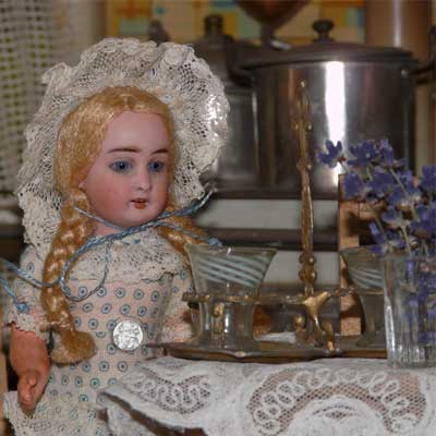 Kleine Gebrüder Kühnlenz Puppe, Markung Gbr K - 17 cm groß