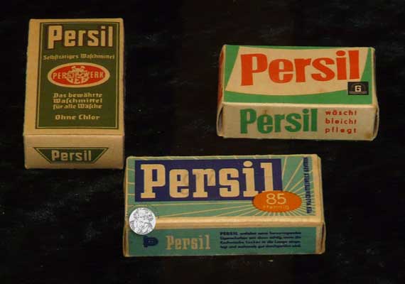 Froh in den Hausputz