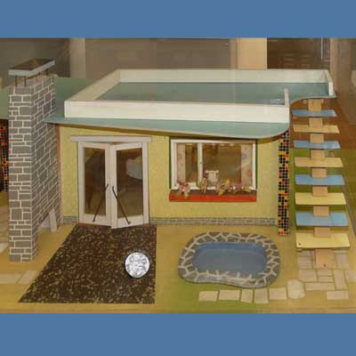 Haus Libelle vom VEB Holzspielwarenfabrik Grünhainichen/Erzgebirge, DDR