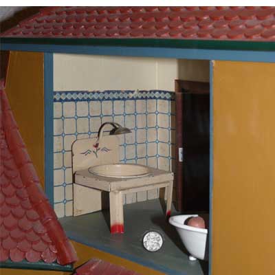 Selbst gebautes 1 zu 12 Puppenhaus