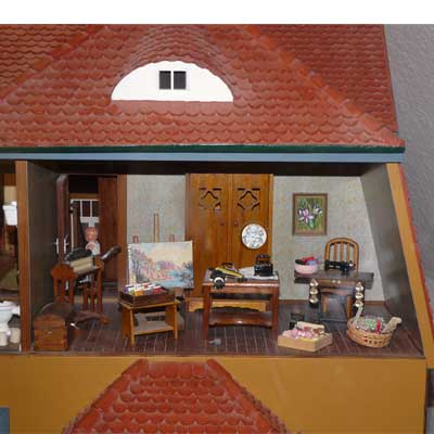 Selbst gebautes 1 zu 12 Puppenhaus
