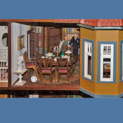 Selbst gebautes 1 zu 12 Puppenhaus