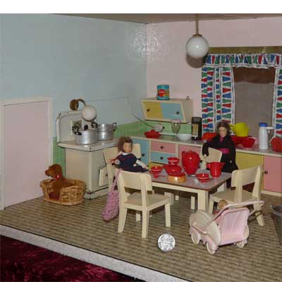 Riesiges Puppenhaus, 1950er/1960er Jahre - Küche