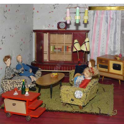 Riesiges Puppenhaus, 1950er/1960er Jahre - gute Stube