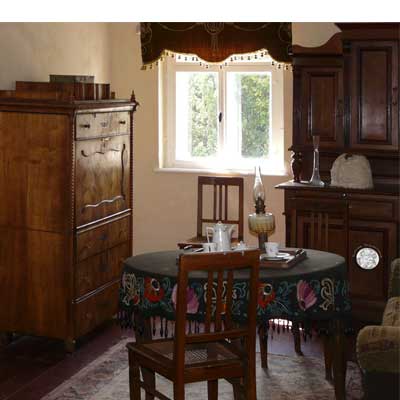 Wohnzimmer Lehrerwohnung um 1900, Dorfschule Schloss Blankenhain