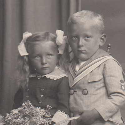 Kabinettfoto, um 1900, Fotograf Wilhelm Adler