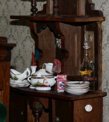 Große 1:12 Puppenstube, der Salon links