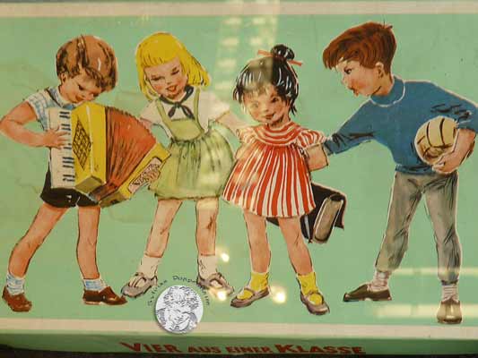 DDR-Spiel Vier aus einer Klasse