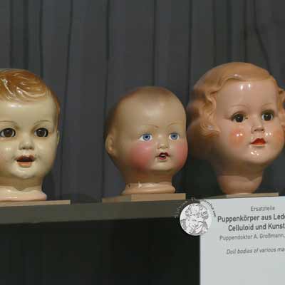 Wartezimmer Puppendoktor