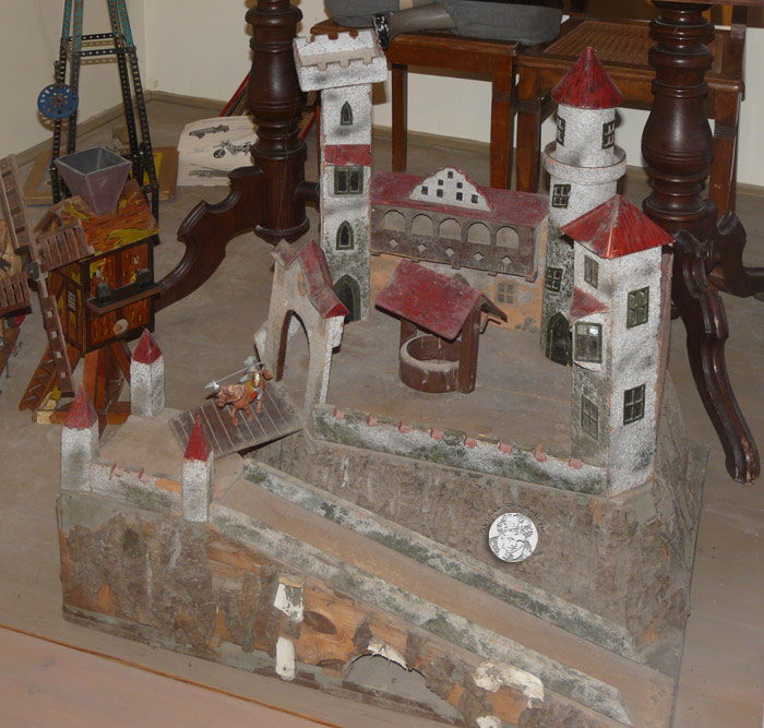 Spielzeug-Dauerausstellung Schloss Frohburg